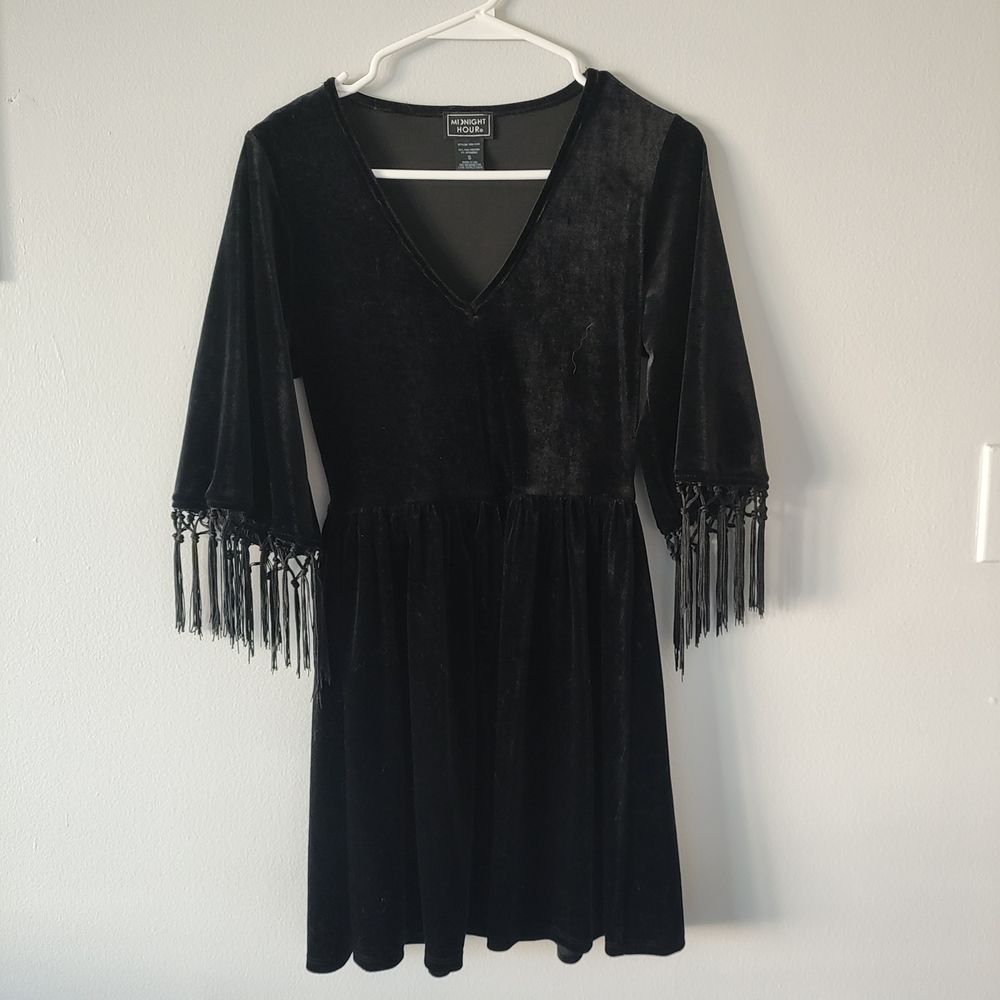 Hot Topic Black Velvet Long Sleeve Dress